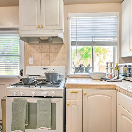 Вілла Stylish And Modern Burbank Gem With Private Yard! Екстер'єр фото