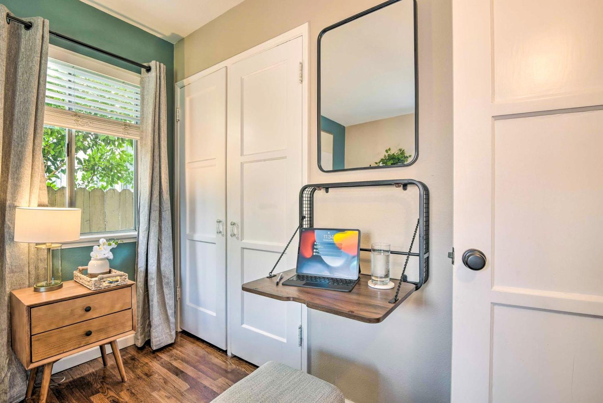 Вілла Stylish And Modern Burbank Gem With Private Yard! Екстер'єр фото