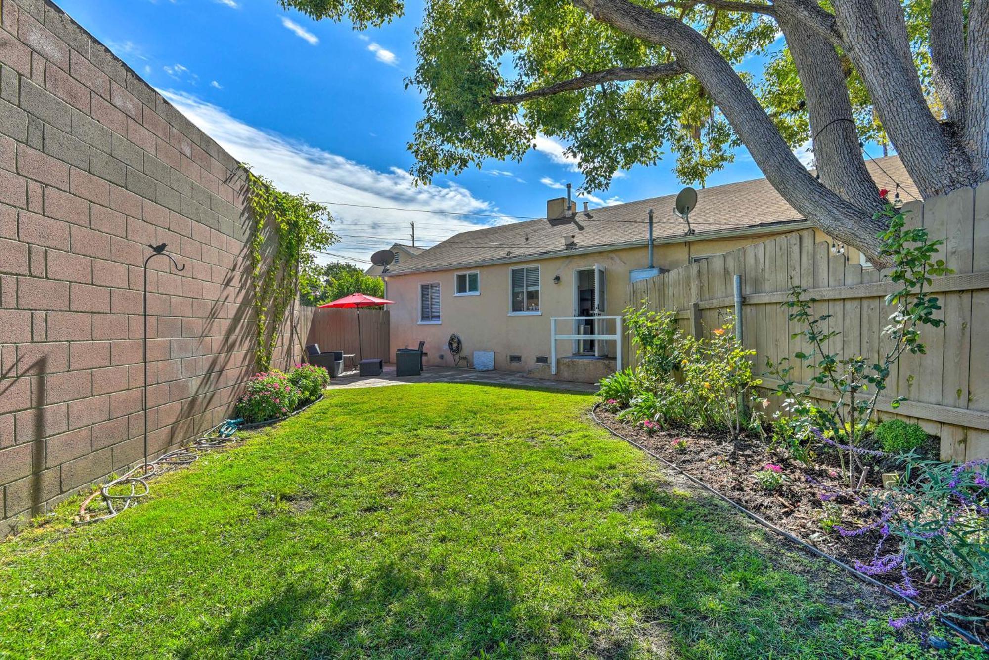 Вілла Stylish And Modern Burbank Gem With Private Yard! Екстер'єр фото
